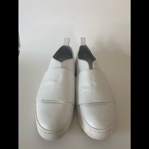 Vince shoes snickers size 8 white leather